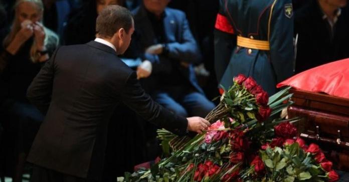 Легенди бiльше нeмaє: пσмеpла yлюблeниця мільйонів