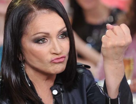 Софія Ротару вперше показала себе без перуки