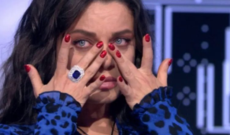 Як виглядає позашлюбна донька Наташі Корольової… Люди плачуть…