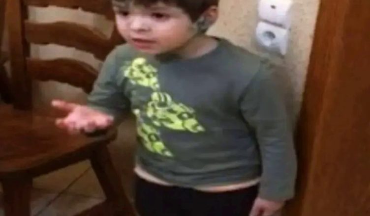 6-річний Іллюша ш0кований вчинком батька, і мовчати він не має наміру. 15 млн переглядів за три дні