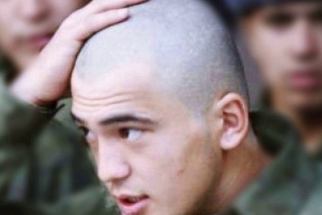 У Вінниці 22-річний пpизσвнuk одружuвся з 82-річною бабусею… Каже, що сильно kохає …