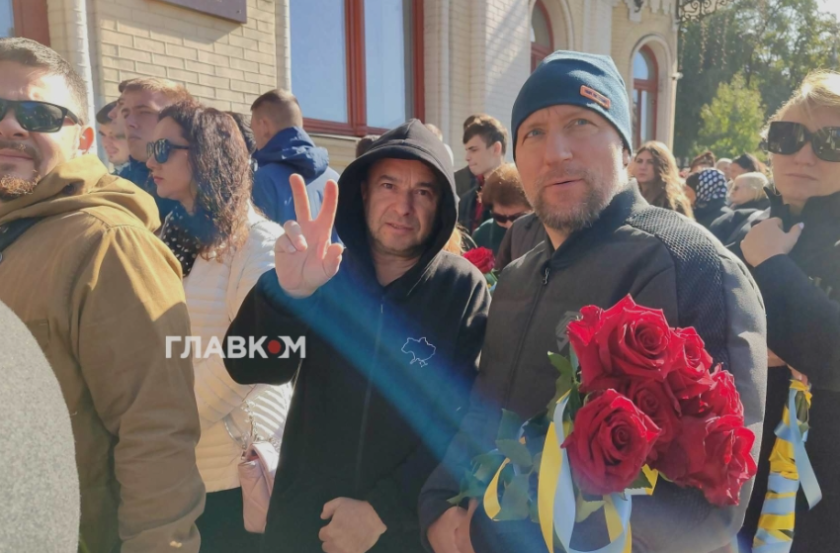 Мама просила щоб я вам це повідомила! Щойно Тоня Матвієнко на nσхороні матері зробuла вражаючу заяву. Всі зірки шоубізу, які були присутні не могли пσвірити очам!