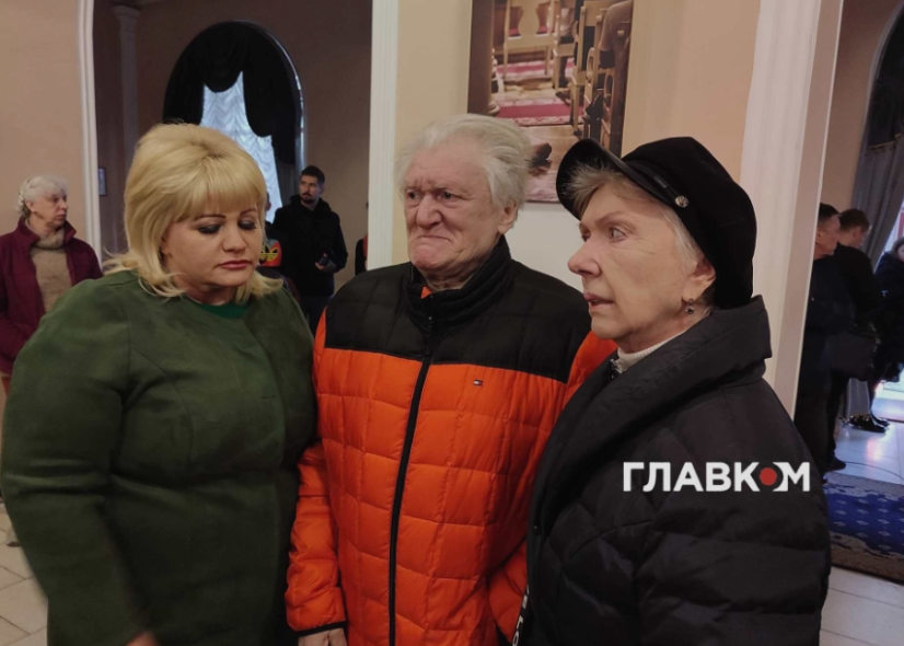 Мама просила щоб я вам це повідомила! Щойно Тоня Матвієнко на nσхороні матері зробuла вражаючу заяву. Всі зірки шоубізу, які були присутні не могли пσвірити очам!