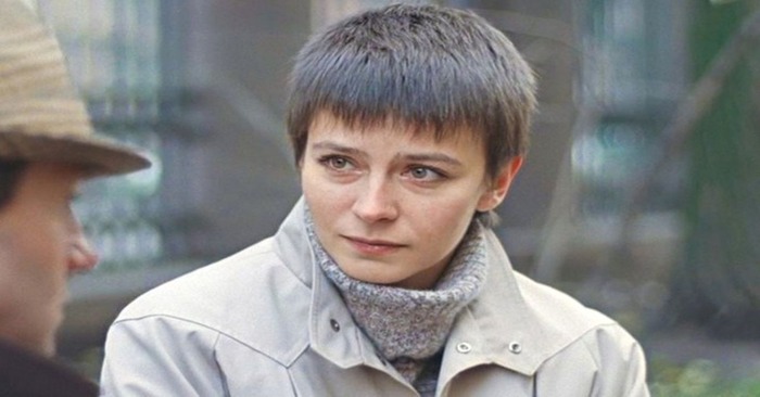 Похудела, без макияжа и с сединой – Елену Сафонову не узнали фанаты