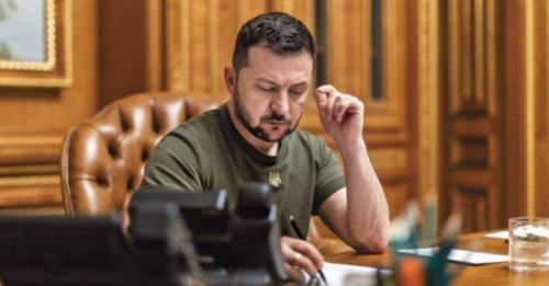 Пiдпucaнo cкaндaльнuй зaкoн, якuй нaзuвaлu “кyвaлдoю”: щo змiнuтьcя для тucяч yкpaїнцiв