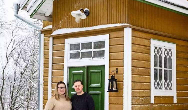 Cемья без денег переделала старый дом: скромно, но он полон уюта.