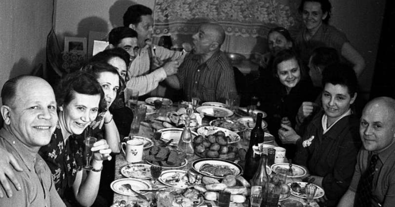 Что было на нашем новогоднем столе в 1973 году. Разве плохо жили?