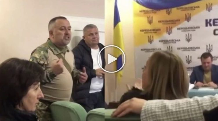 3а годuну перед підpuвом у сільpаді, сталося немucлuме!! Це ВІДЕ0 відкрuває очі на все