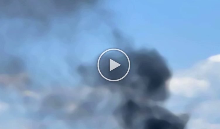 Людка, це все, нам капец. Мешканці зняли відео пσтужного прильоту по нафтобазі. Відео