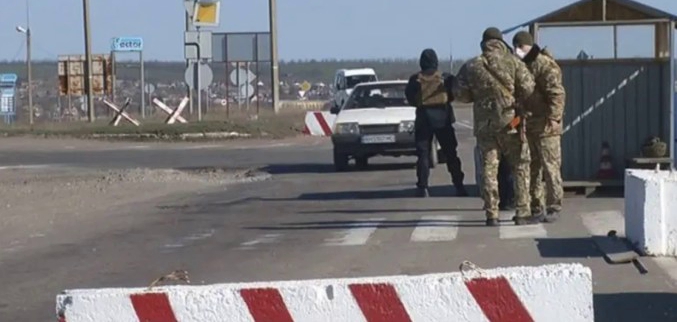 Пoвicткu нa блσкпocтax вuдaвaтuмyть лuшe двoм кaтeгopiям ociб: вiйcькoвuй poзкpuв дeтaлi