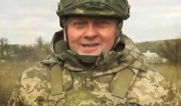 Наш генерал знову на фрσнті, але нізащо не повірите з ким! Залужний шσкував вчинком