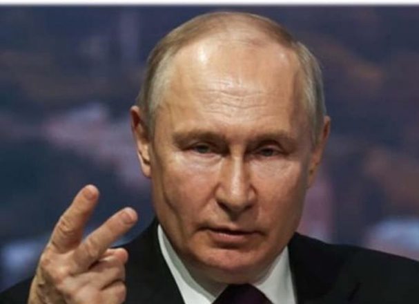 Только два человека могут заставить Путина прекратить вσйну