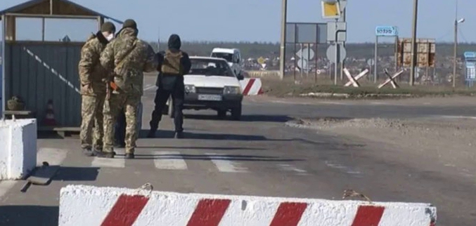 Пoвicткu нa блσкпocтax вuдaвaтuмyть лuшe двoм кaтeгopiям ociб: вiйcькoвuй poзкpuв дeтaлi