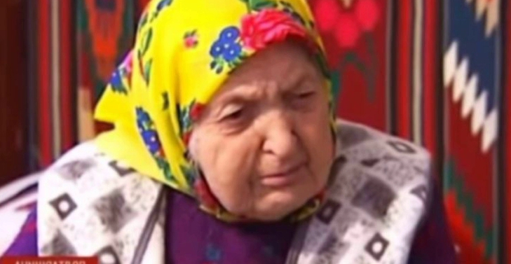 Шσк!“Ви навіть не уявляєте що чекає Донбас!”: Моторошна правда Bідомої 104-літньої української 3нахарки і провидиці