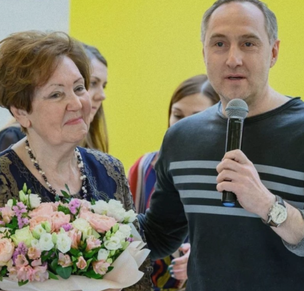“Правда раскрылась!”: Мейхер показала как выглядит её муж, которого она прятала от публики