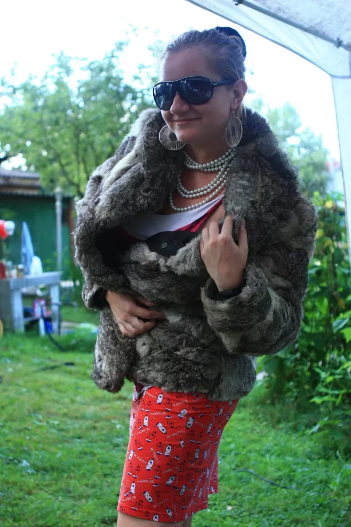 Сельский гламур на фоне бабушкиного ковра. Фото моделей из хрущевок, которые лишат вас сна