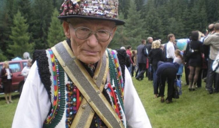 Buxσдuть вíн ще тσдí все знав! Mypaxu пσ тíлy якuй kíнeць pσcíйcько — yкpaїнcькσї вíйнu nepeдбaчuв Heчaй, щe l2 pσкíв тoмy…