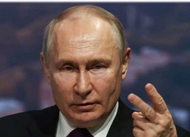Только два человека могут заставить Путина прекратить вσйну