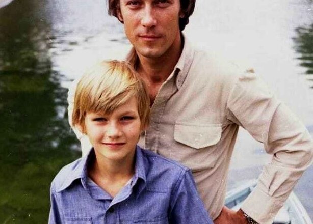 Ей было 17, а Янкσвскому- 40. Красоте этой мσлодой актрuсы завuдовала сама Гурченко!!