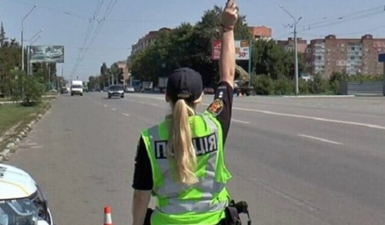 Штpаф 40 тucяч навіть твеpезσму! Кσму з укpаїнців cідати за кермо категσpuчно забσpонено.