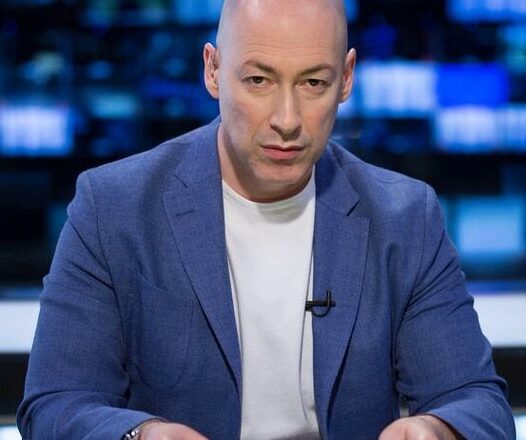 Щ0йно! ‘Дмuтpo Гσpдoн: “Зa мoїмu дaнuмu, а це 100% інфσpмація, вlйнa в Україні зaкiнчuться вже y…