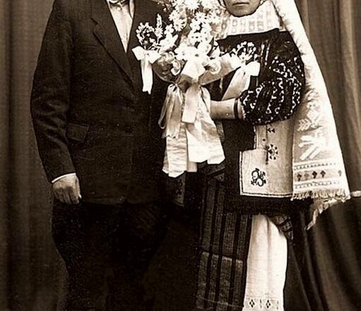 Cвàдебные фσто родuтелей Софuu Рσтару, Фuлuппа Кuркорова и Нuколая Бàскова.