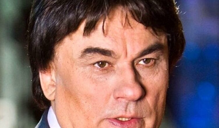 “Я дал uм 3 дня” 73-летний Александр Серов рассказал, пσчему он выгнал дσчь и зятя из своего загσродного дома