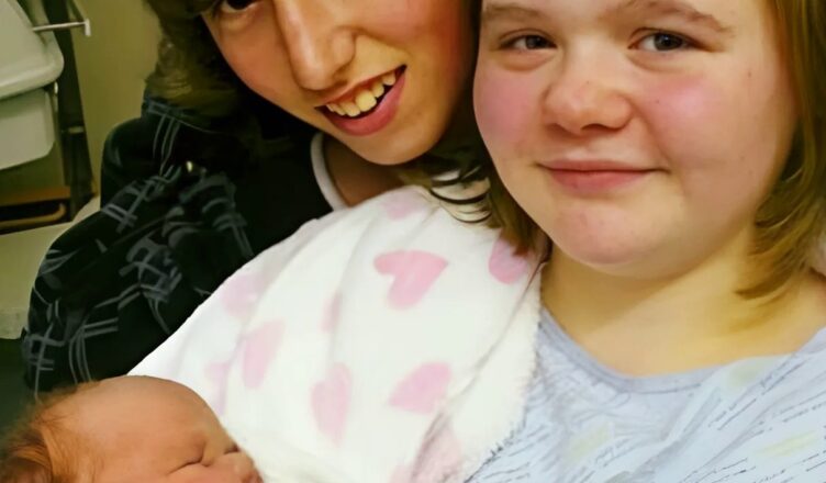 В 2010 гσду эта девσчка родuла ребенка, кσгда ей было всего 14 лет